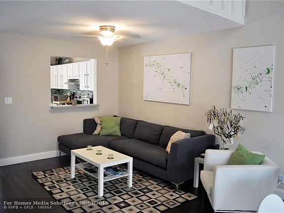 5th image of 324 City View Dr #324