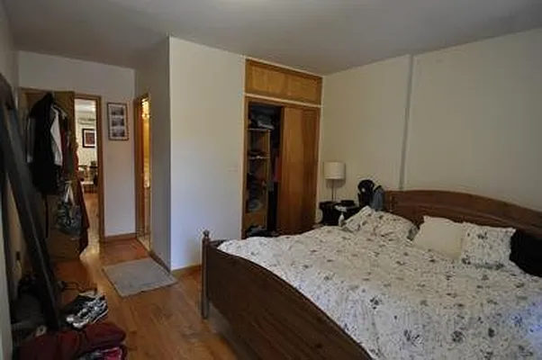 Rented by Veracity NYC LLC | media 13