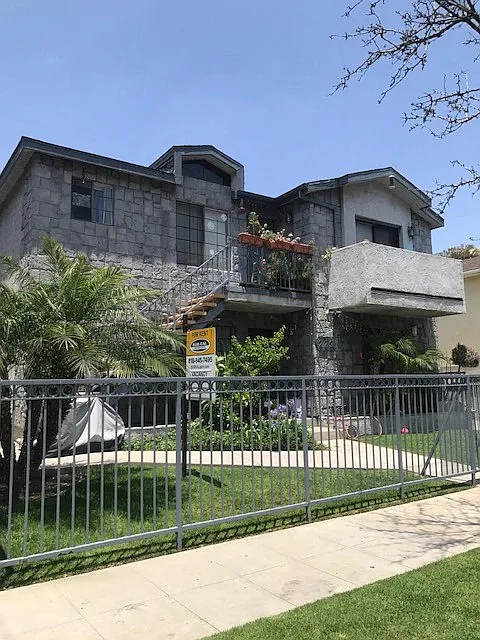 229 W Tujunga Ave #F
