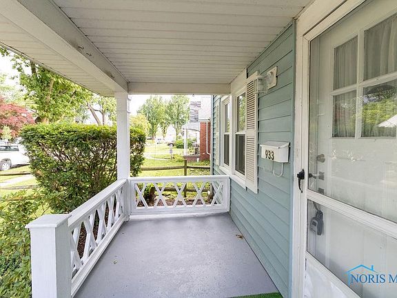 5th image of 933 Geneva Ave