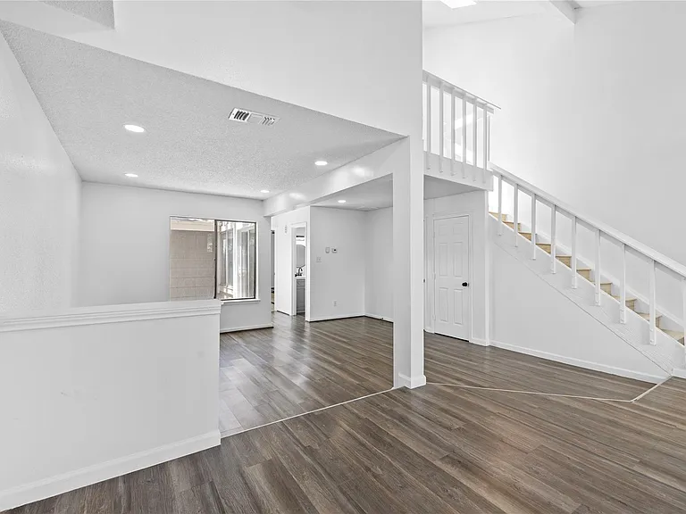 13002 Greenway Chase Ct — Photo 8