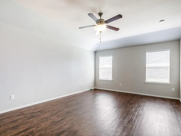 4309 Coney Island Dr — Photo 11