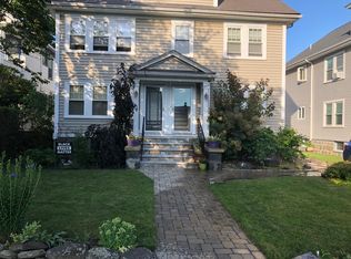 202 Blue Hills Pkwy, Milton, MA 02186