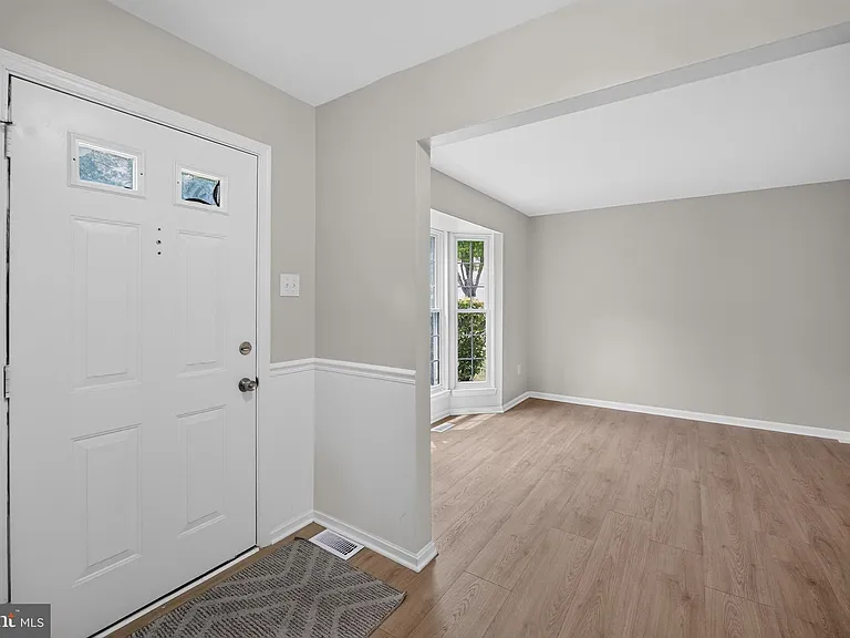 114 Gentlebrook Rd — Photo 2