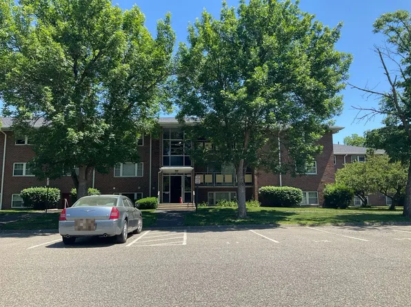 215 Rock St, Norwood, MA 02062