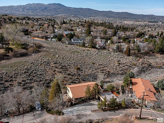 3rd image of 3075 Markridge Dr