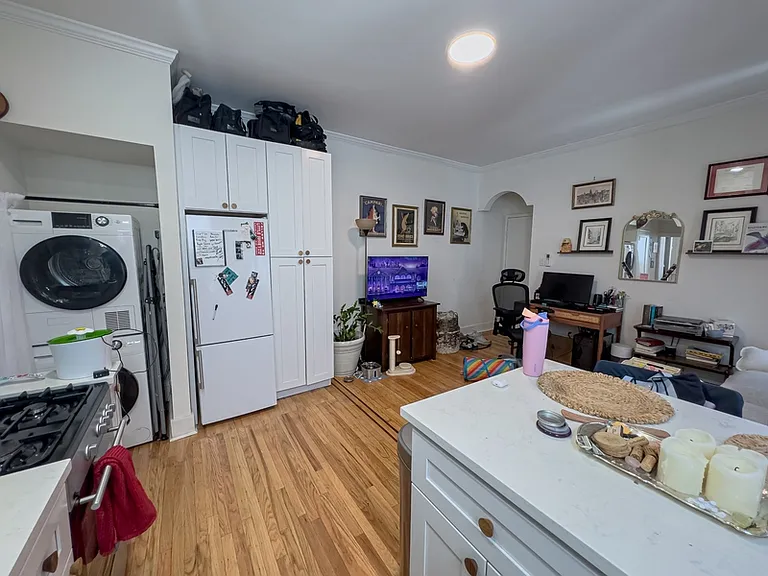 1223 N Franklin St #2R — Photo 9