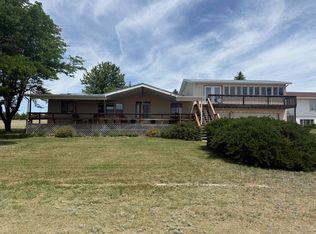4 Sandy Beach Ter, Lemoyne, NE 69146