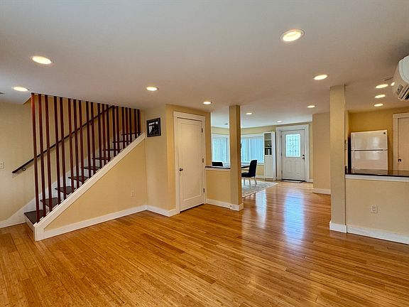 2nd image of 104 Davis St