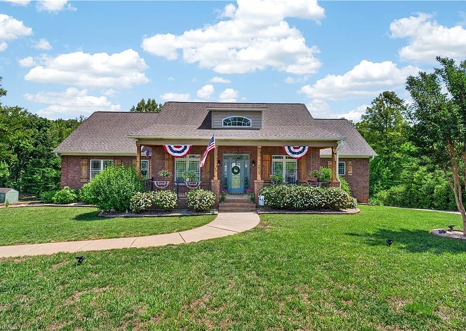 1st image of 4630 Fern Creek Dr