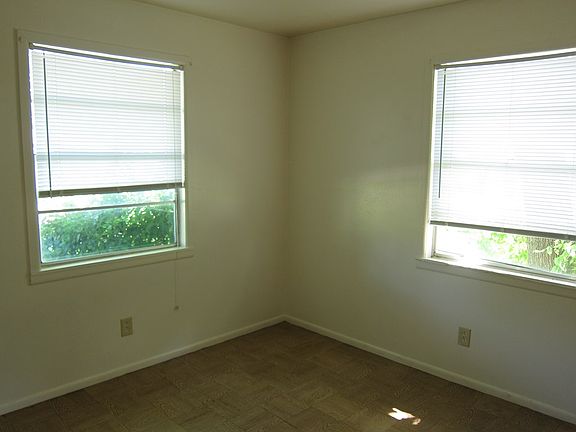 5th image of 2802 W 4th St