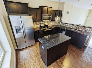 1415 Bloomington Blvd, Columbus, OH 43228