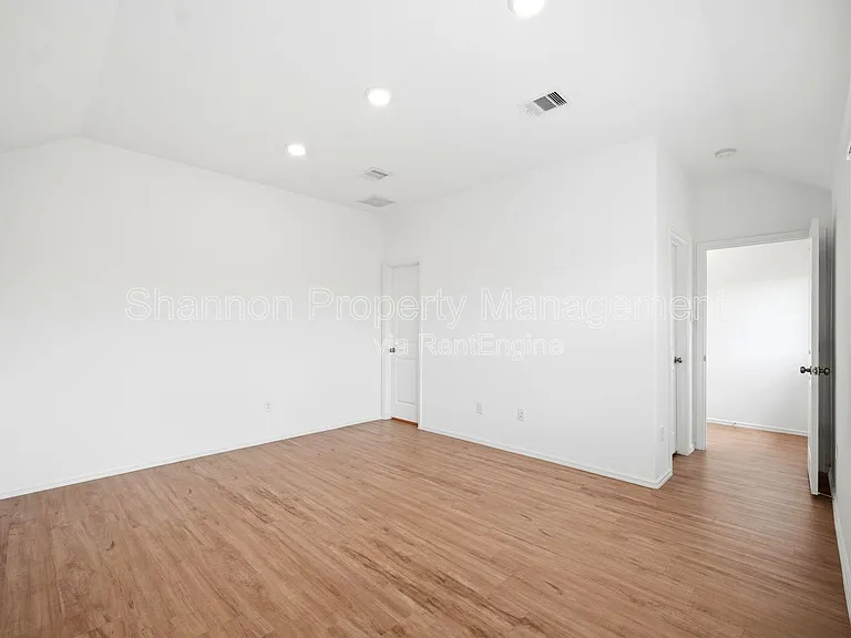 3002 Delancey Bend Way — Photo 16