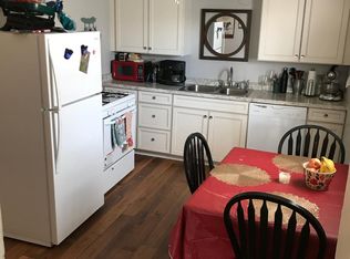 1906 8th Ave APT B, Canyon, TX 79015