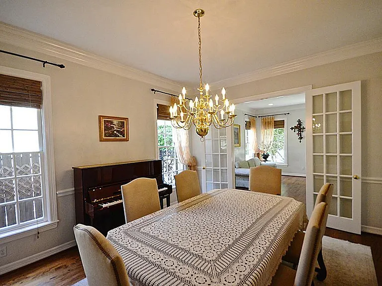 4142 Villanova St — Photo 10