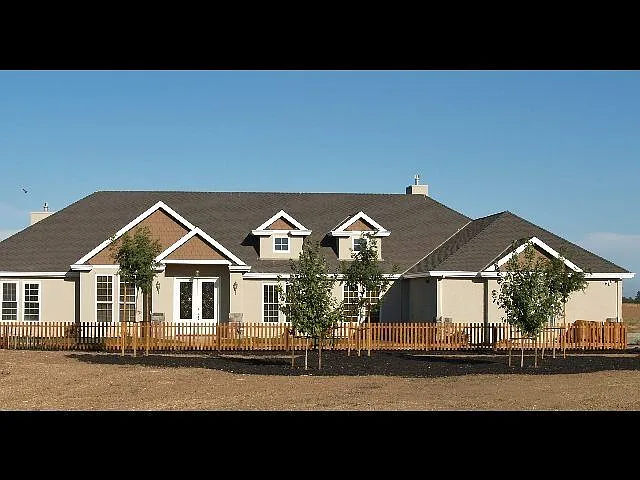620 Sellers Ave photo 1