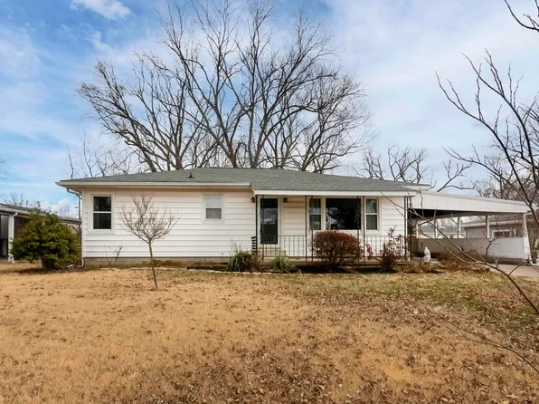 117 Turner Ave, Anna, IL 62906