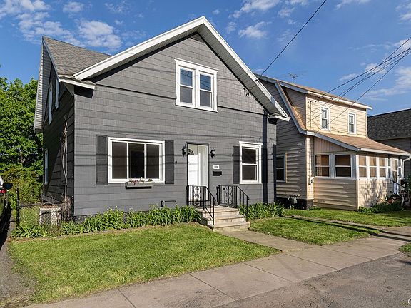 2nd image of 124 Mayar St