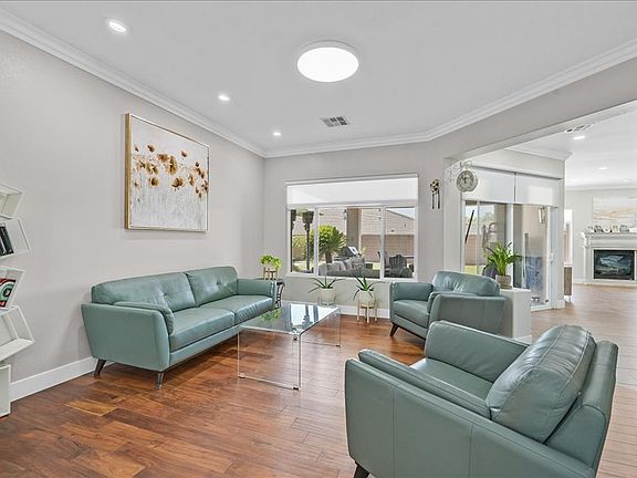 5th image of 10325 Sweet Fennel Dr #1
