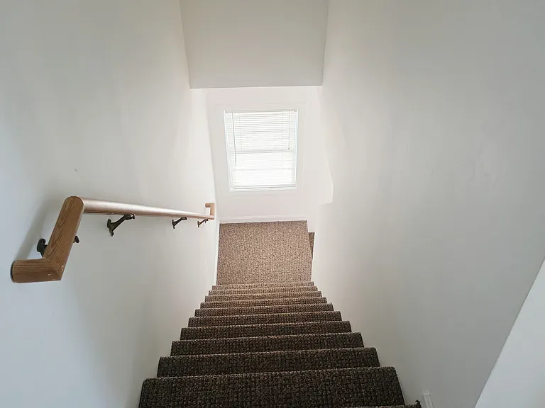476 Plantation St — Photo 4