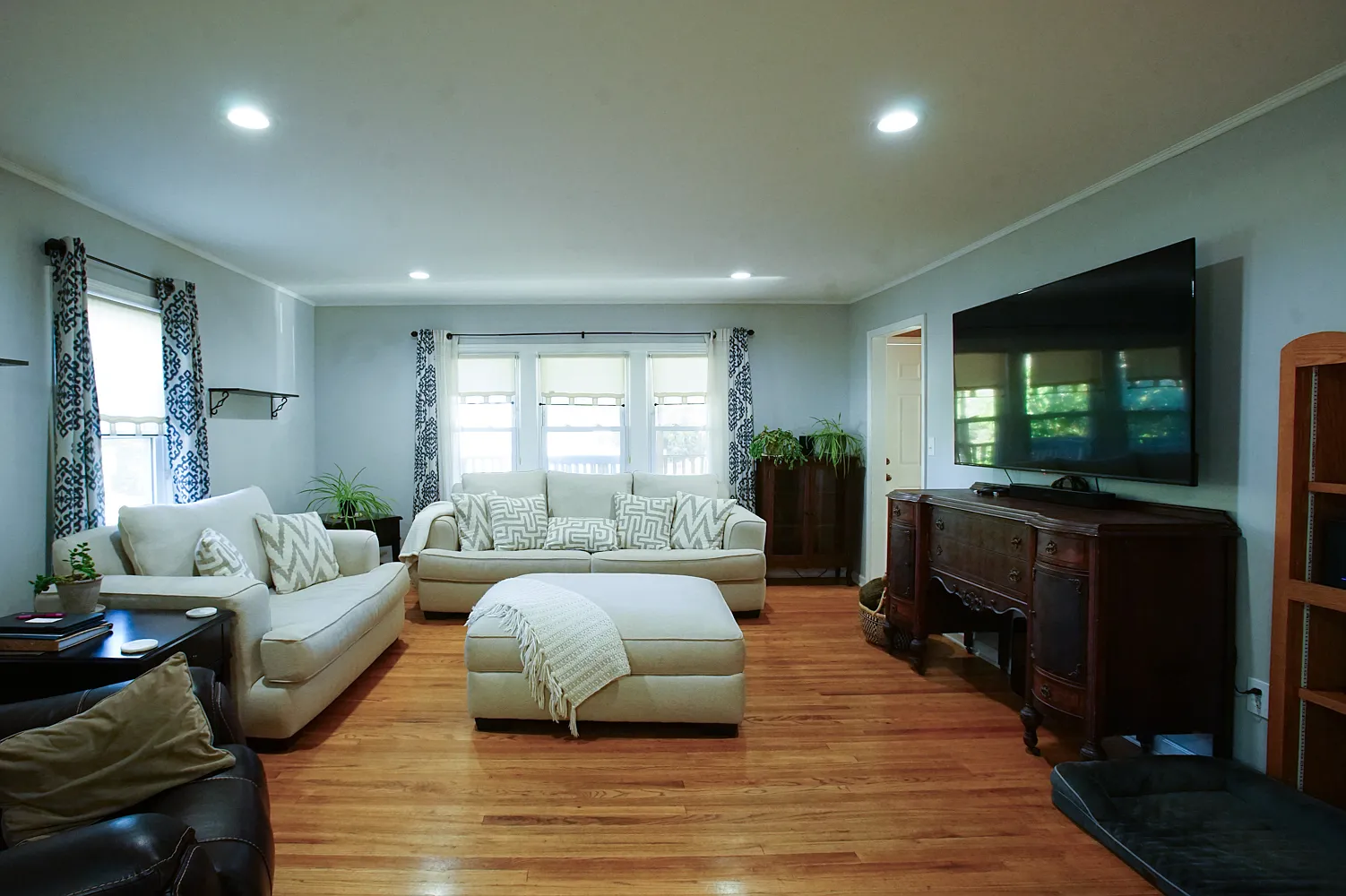 3 bed, 1496 sqft, $3,000 — Photo 2