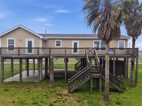 1972 Avenue D, Crystal Beach, TX 77650