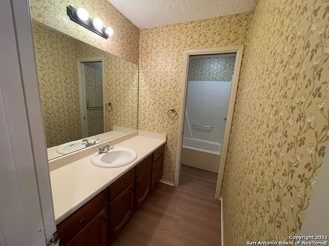 14412 Castlebury Dr — Photo 8