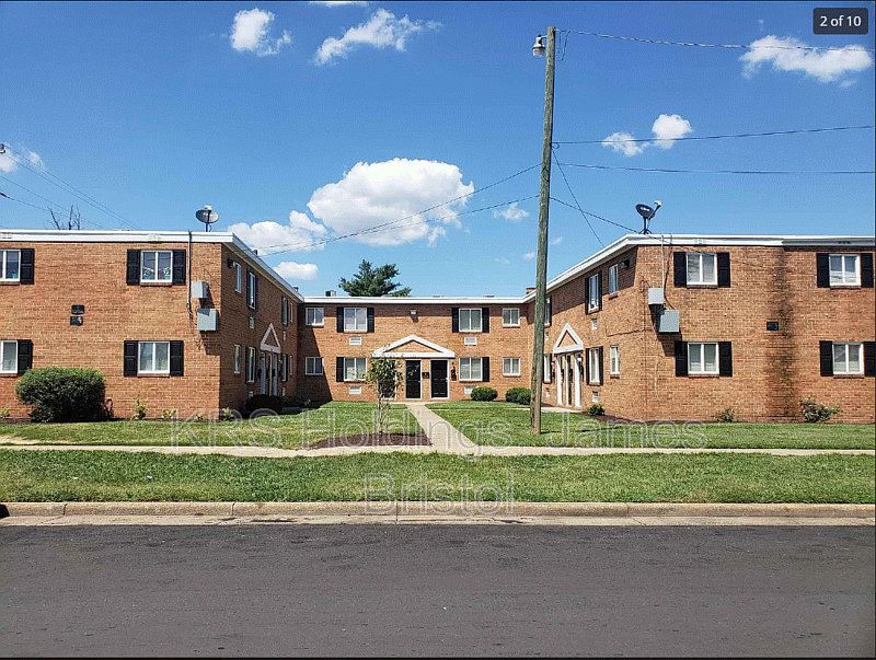 1st image of 2100 Phaup St APT B