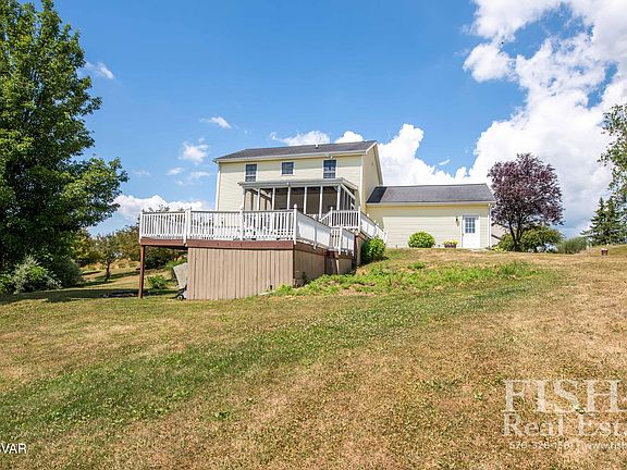 3rd image of 47 Pheasant Ln