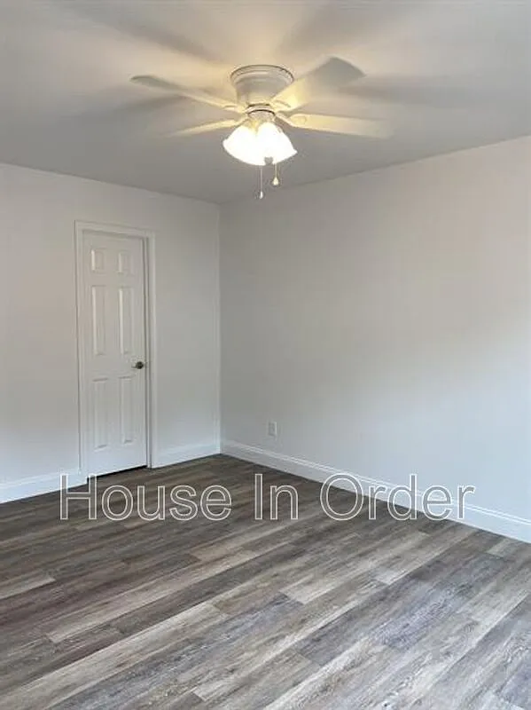 3 bed, 2.0 bath, $1,795 — Photo 4