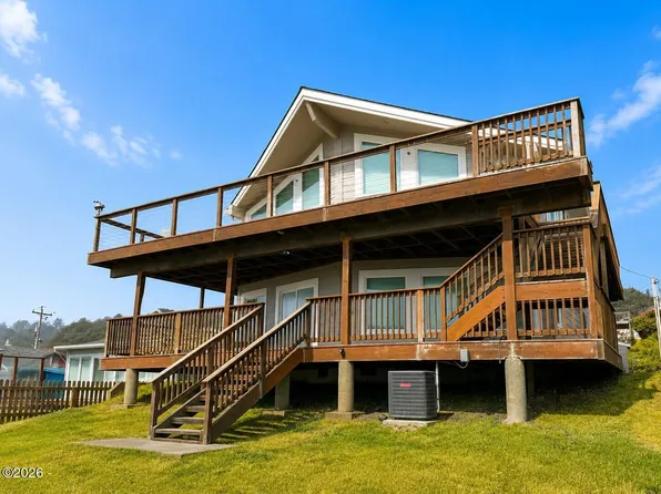 6245 NW Logan Rd, Lincoln City, OR 97367