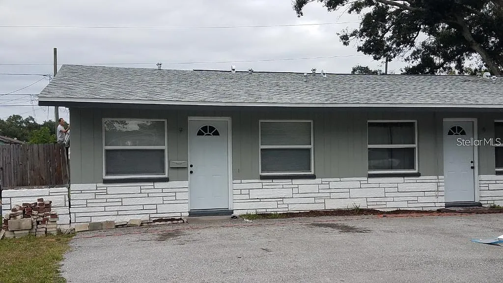 2 bed, 1.0 bath, 780 sqft, $1,495 — Photo 1