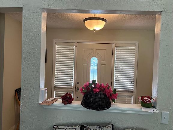 5th image of 4576 N Ln