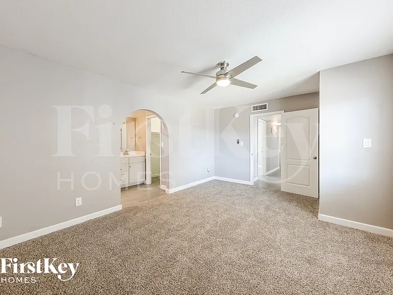 4855 W North Ln — Photo 10