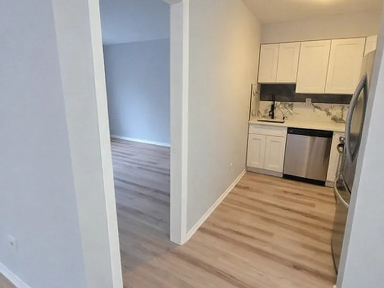 213 Main St #7 — Photo 6