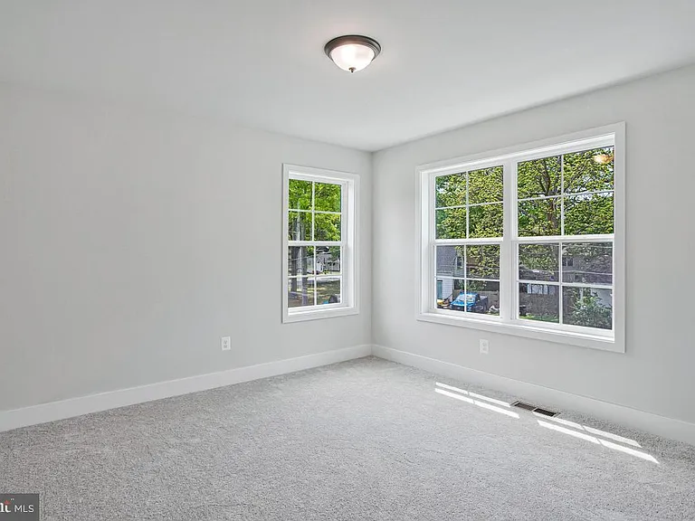 1316 Juniper St — Photo 25