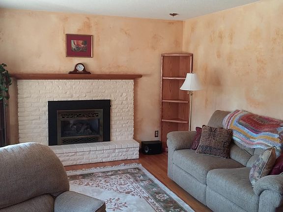 2nd image of 3685 Rolling View Dr