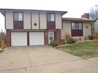 6531 SW 27th St, Topeka, KS 66614