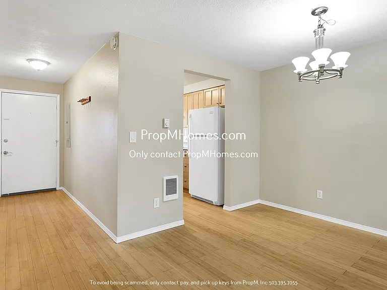 4417 Cornwall St — Photo 4