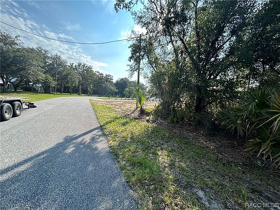3rd image of 12428 W Acacia Dr