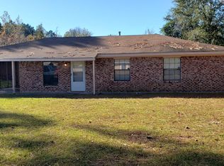 306 McInnis Springs Rd, Hattiesburg, MS 39401