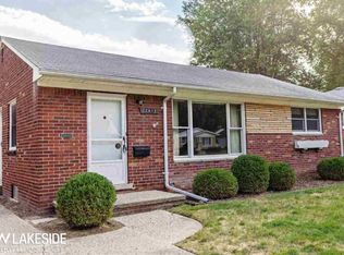 22612 Violet St, Saint Clair Shores, MI 48082