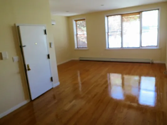 Rented by Velsor Realty | media 11