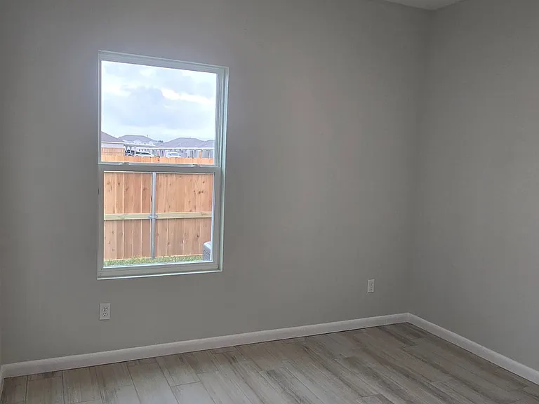 919 N Abbey Ave #3 — Photo 6