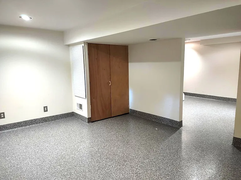 2208 Melrose Ln — Photo 31