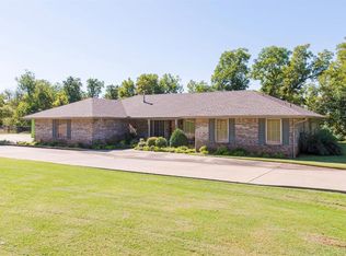 2708 Charleston Rd, Edmond, OK 73025