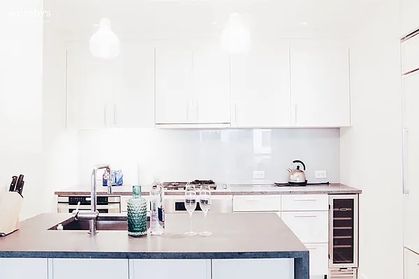 Rented by Sotheby's International Realty | media 8