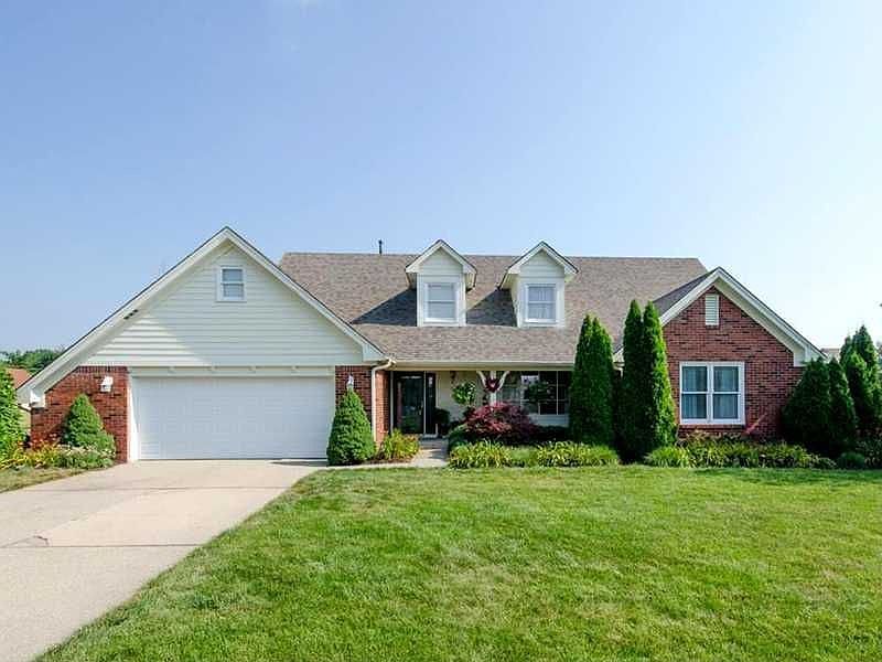 1st image of 4972 Essex Dr