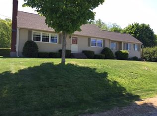 11 Linda Ln, North Grosvenordale, CT 06255