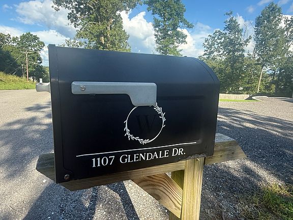 2nd image of 1107 Glendale Dr